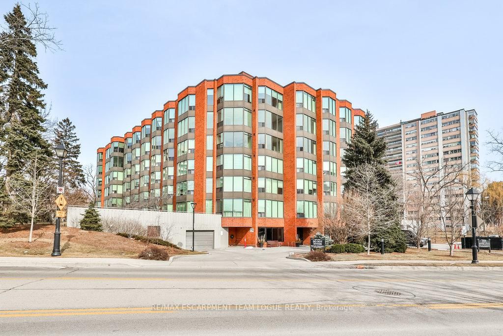 2121 Lakeshore Rd, unit 502 for sale