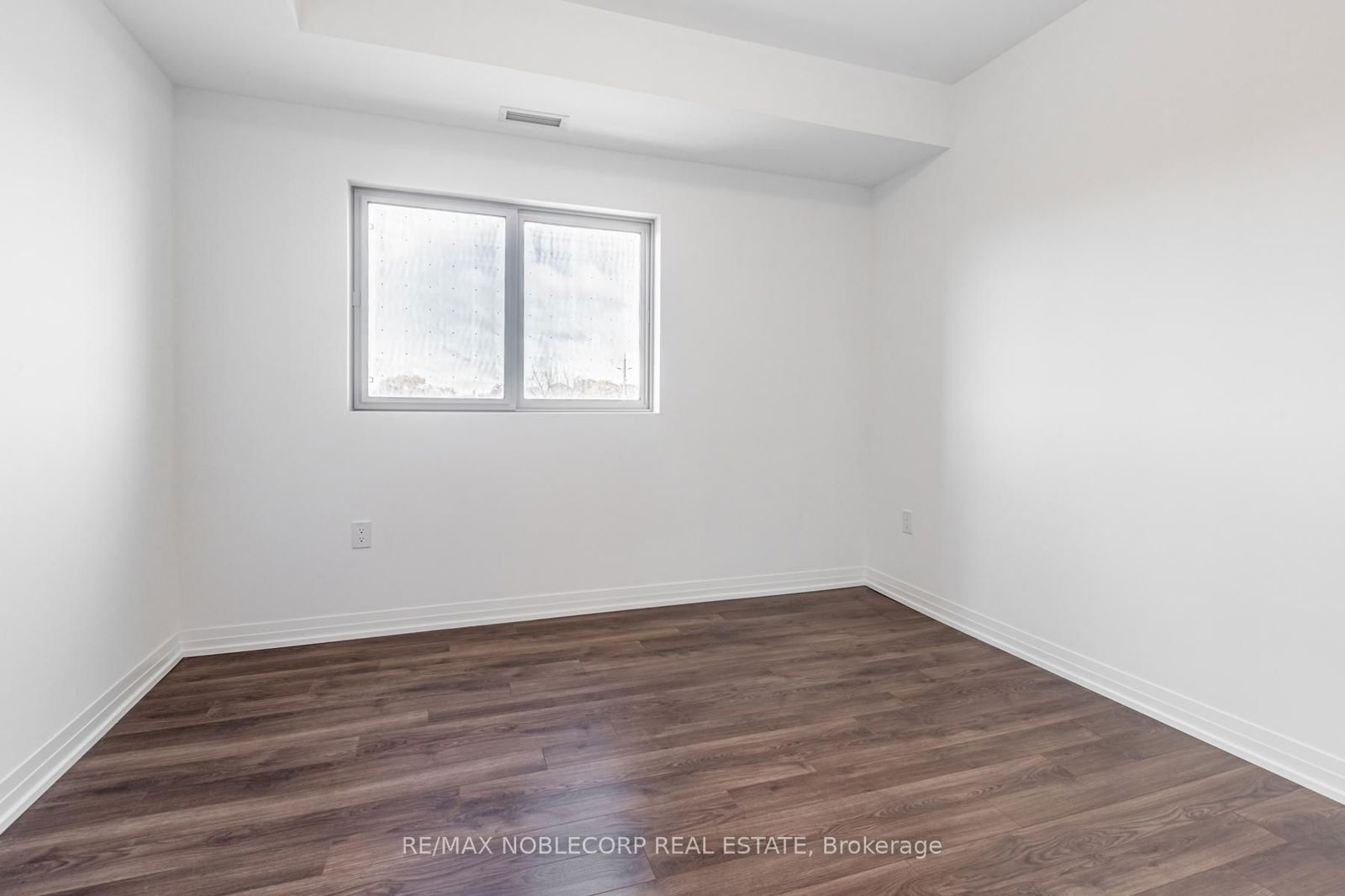 408 Brown's Line, unit 301 for rent