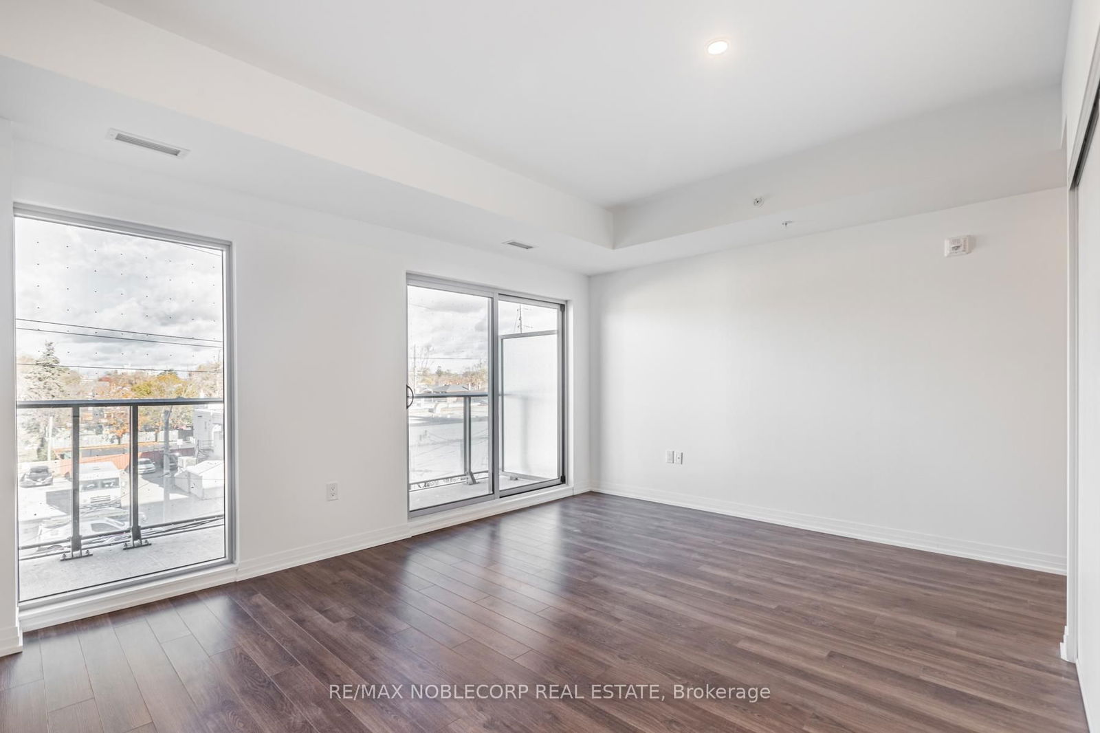 408 Brown's Line, unit 301 for rent