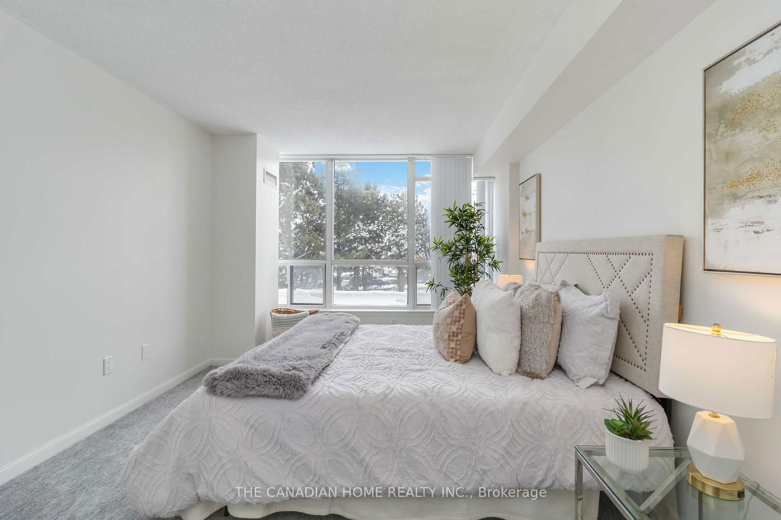 12 Laurelcrest St, unit 211 for sale