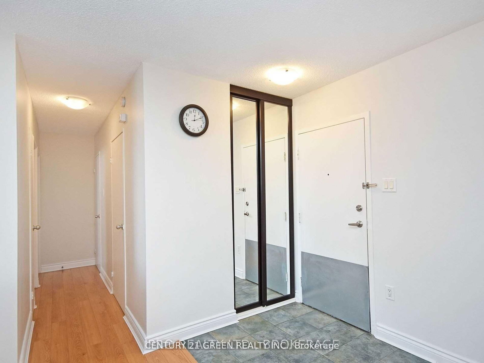 1615 Bloor St, unit 906 for rent