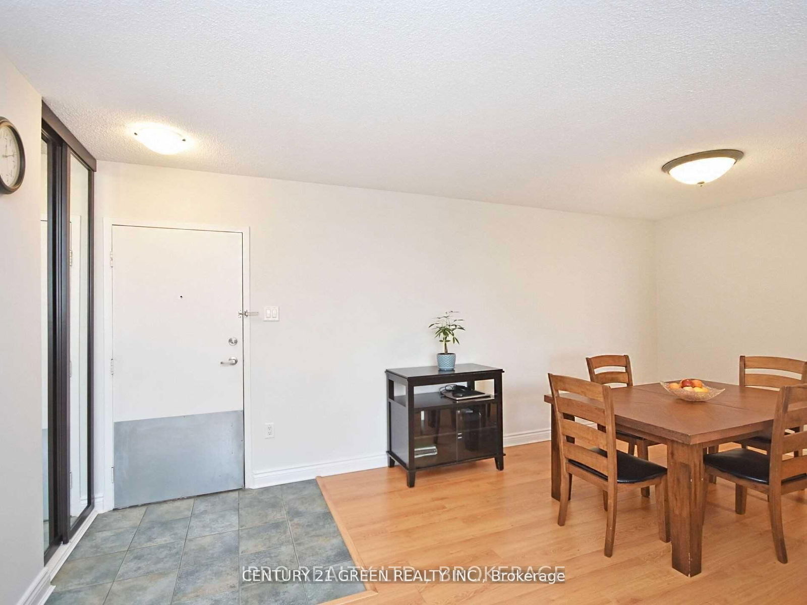 1615 Bloor St, unit 906 for rent