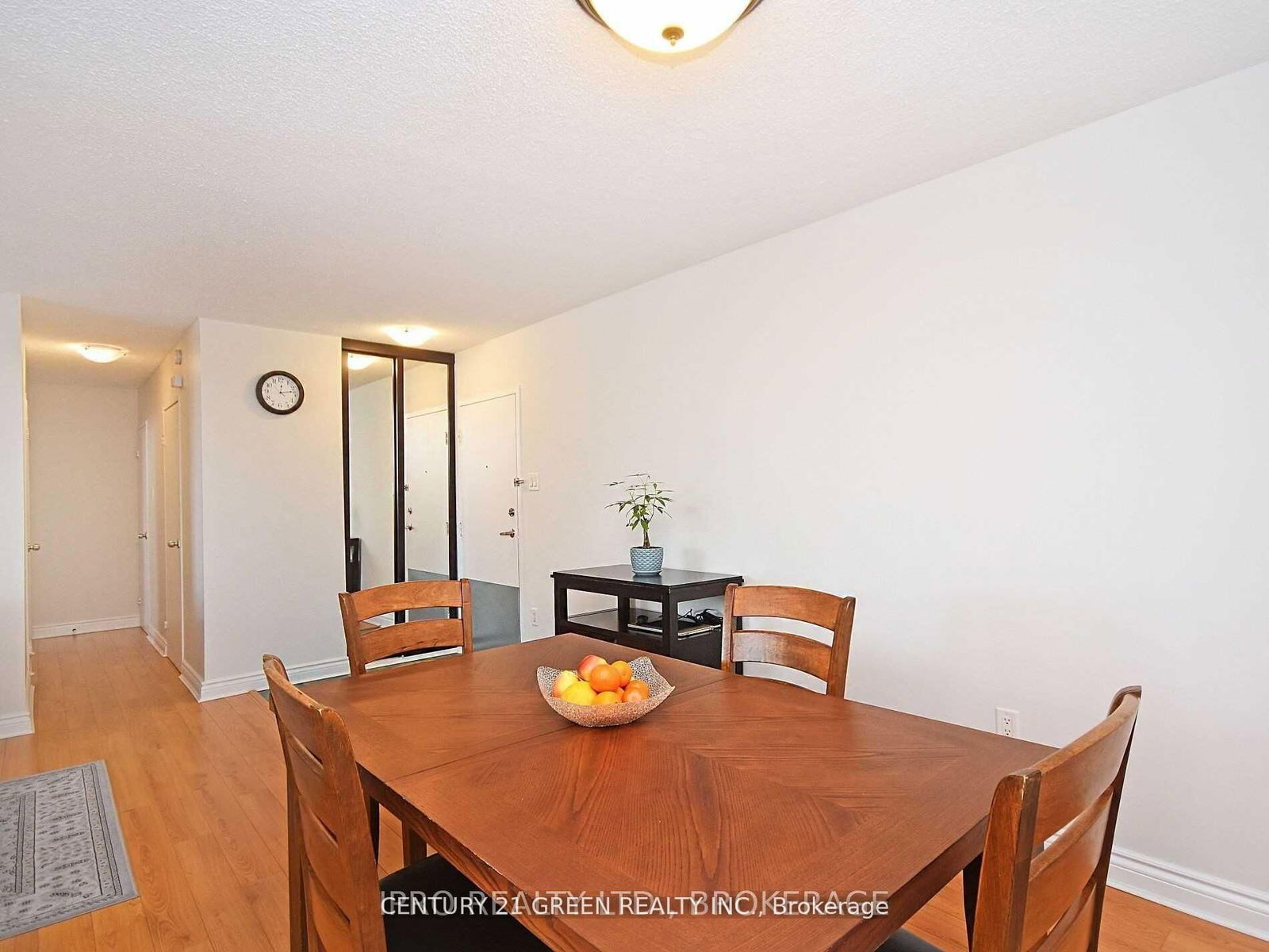 1615 Bloor St, unit 906 for rent