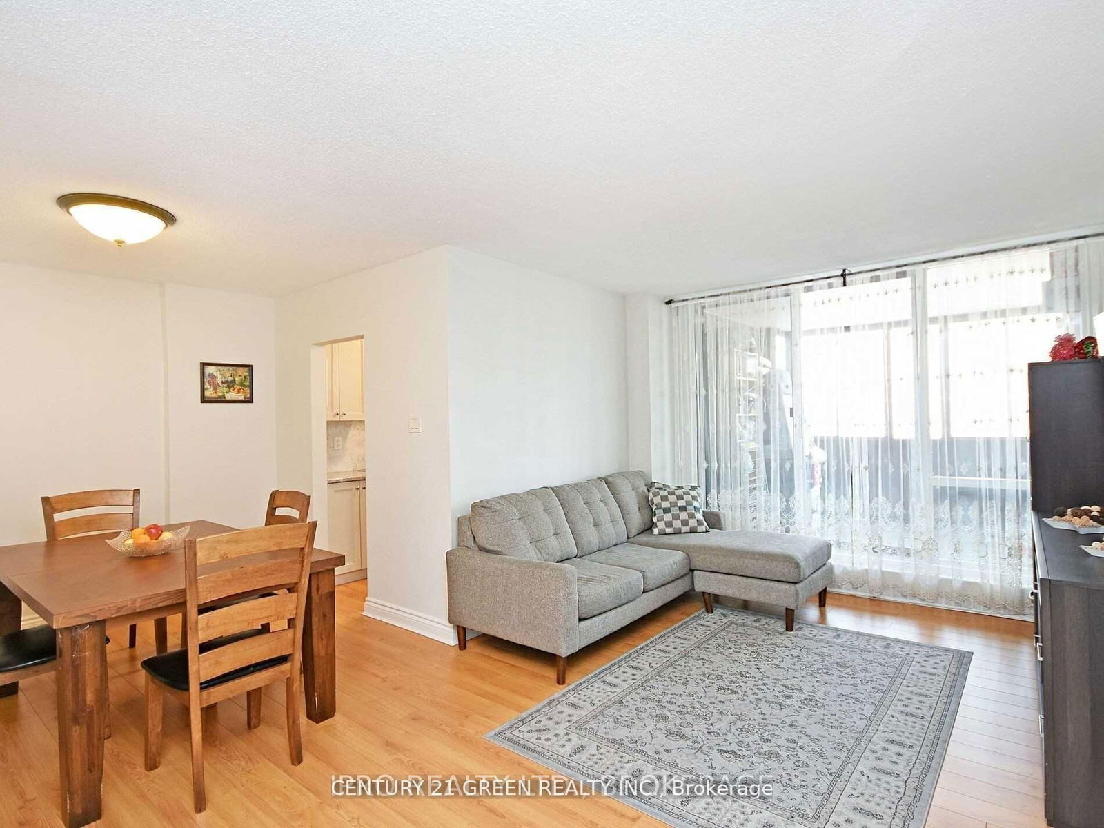 1615 Bloor St, unit 906 for rent