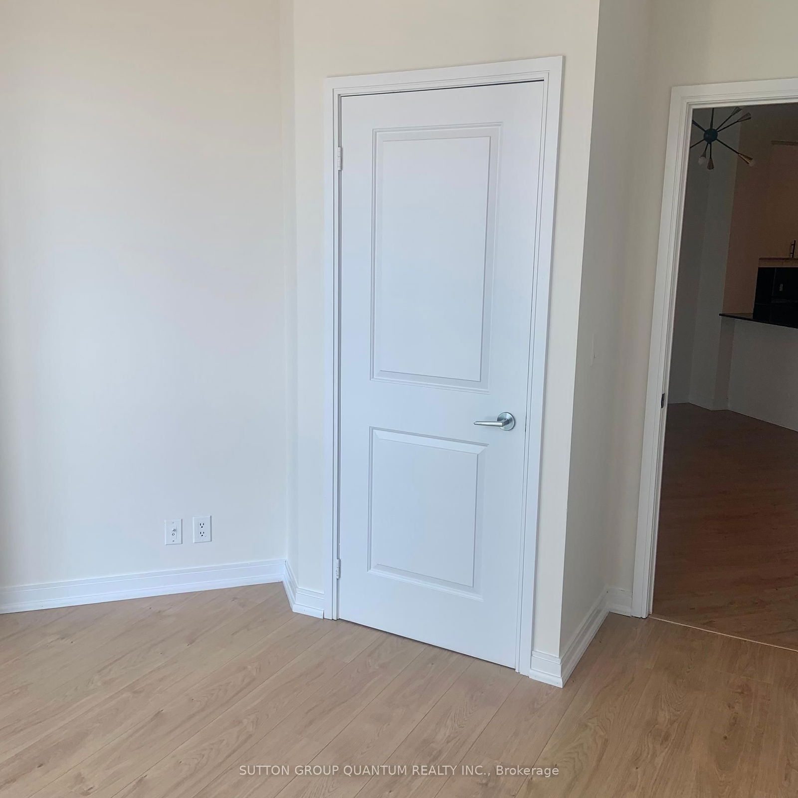 70 Absolute Ave, unit 1610 for rent