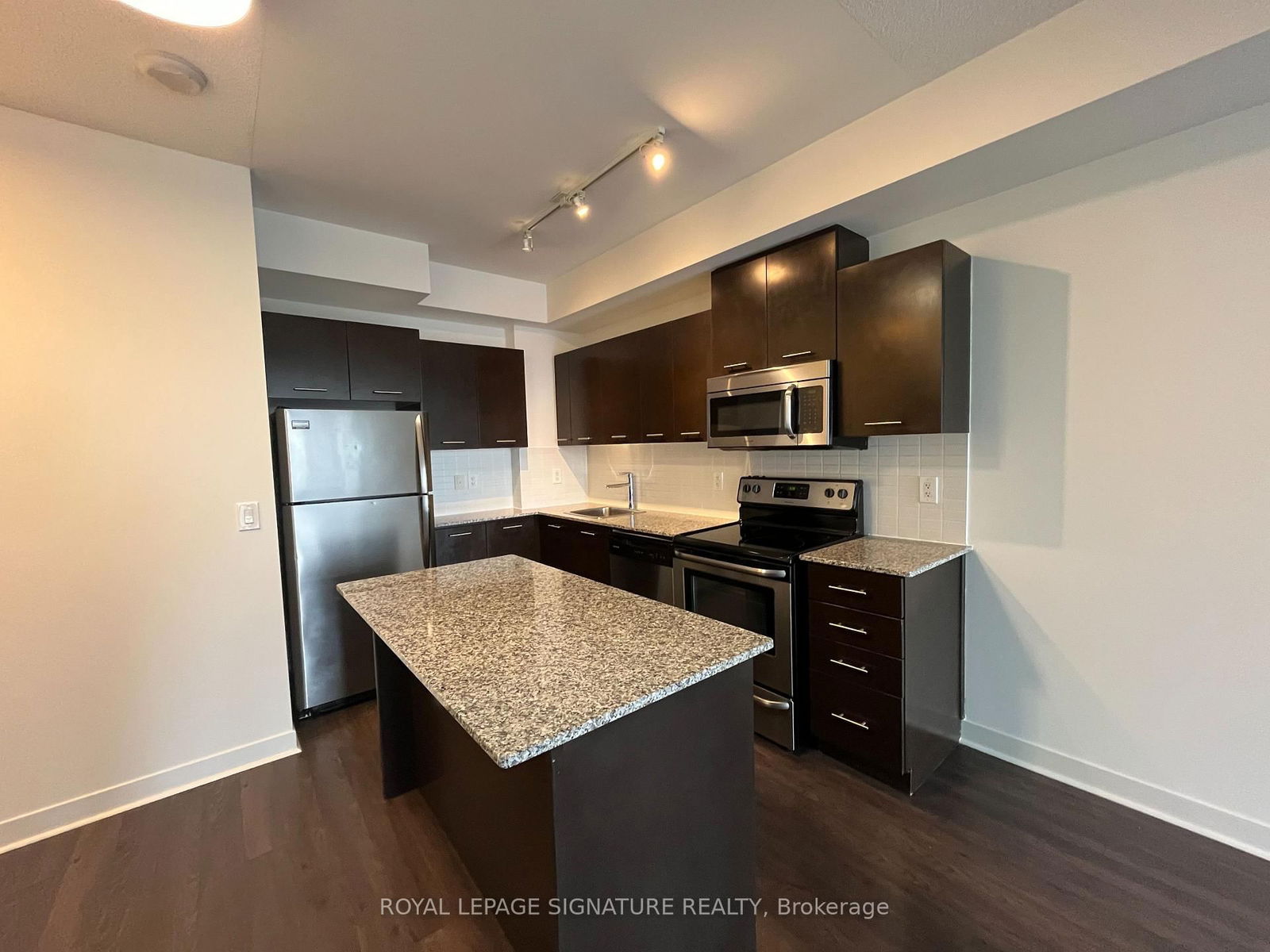 360 Square One Dr, unit 2107 for rent