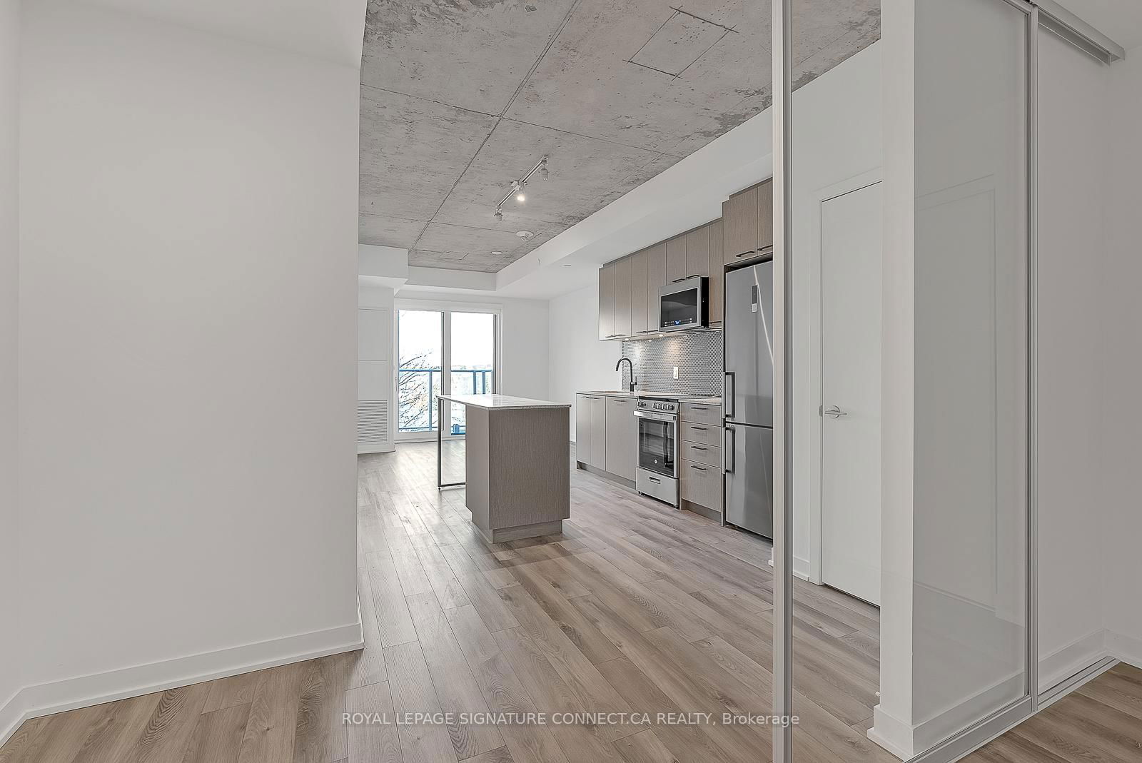 1808 St Clair Ave W, unit 506 for rent