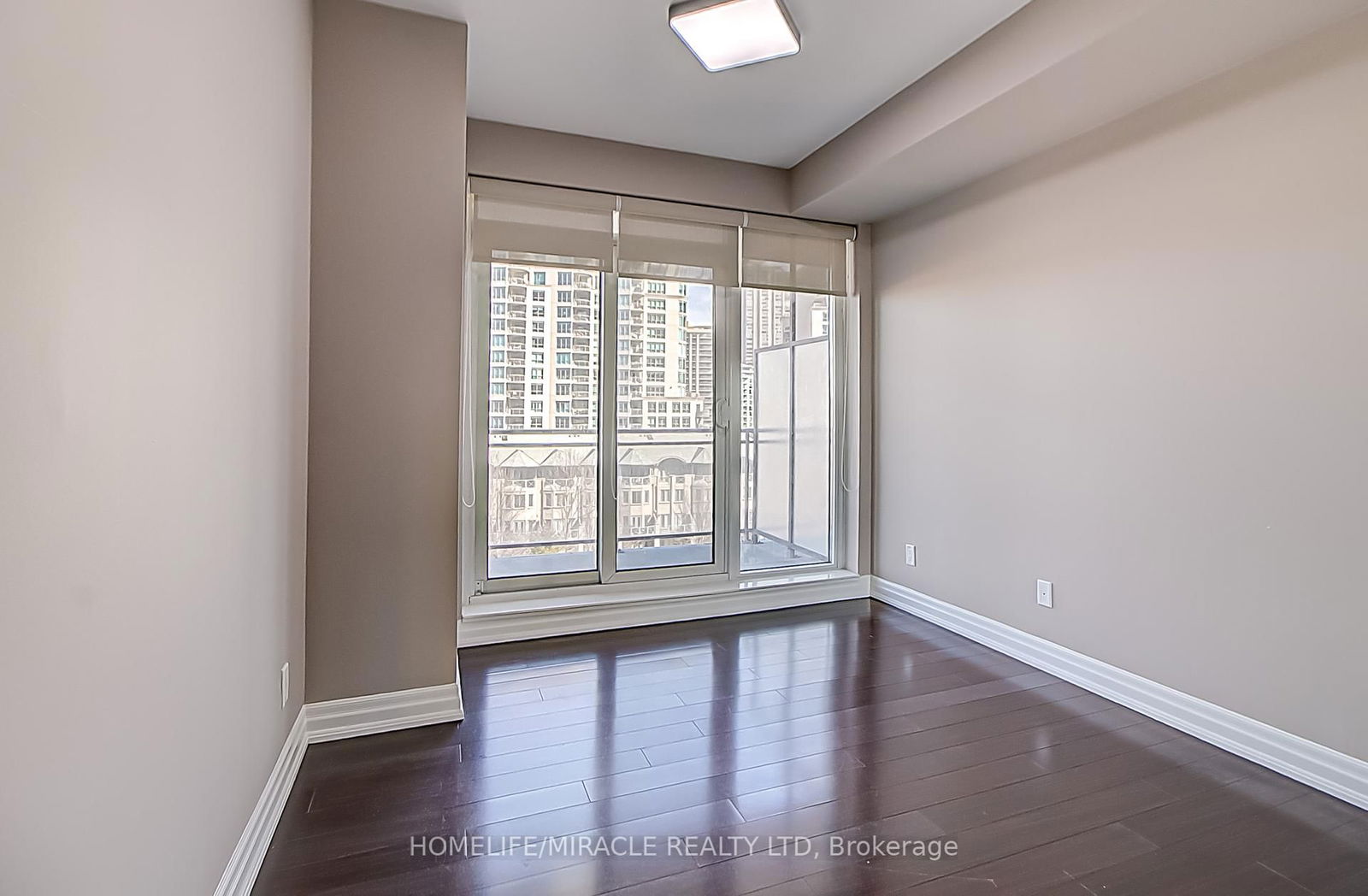 2119 Lakeshore Blvd W, unit 606 for rent