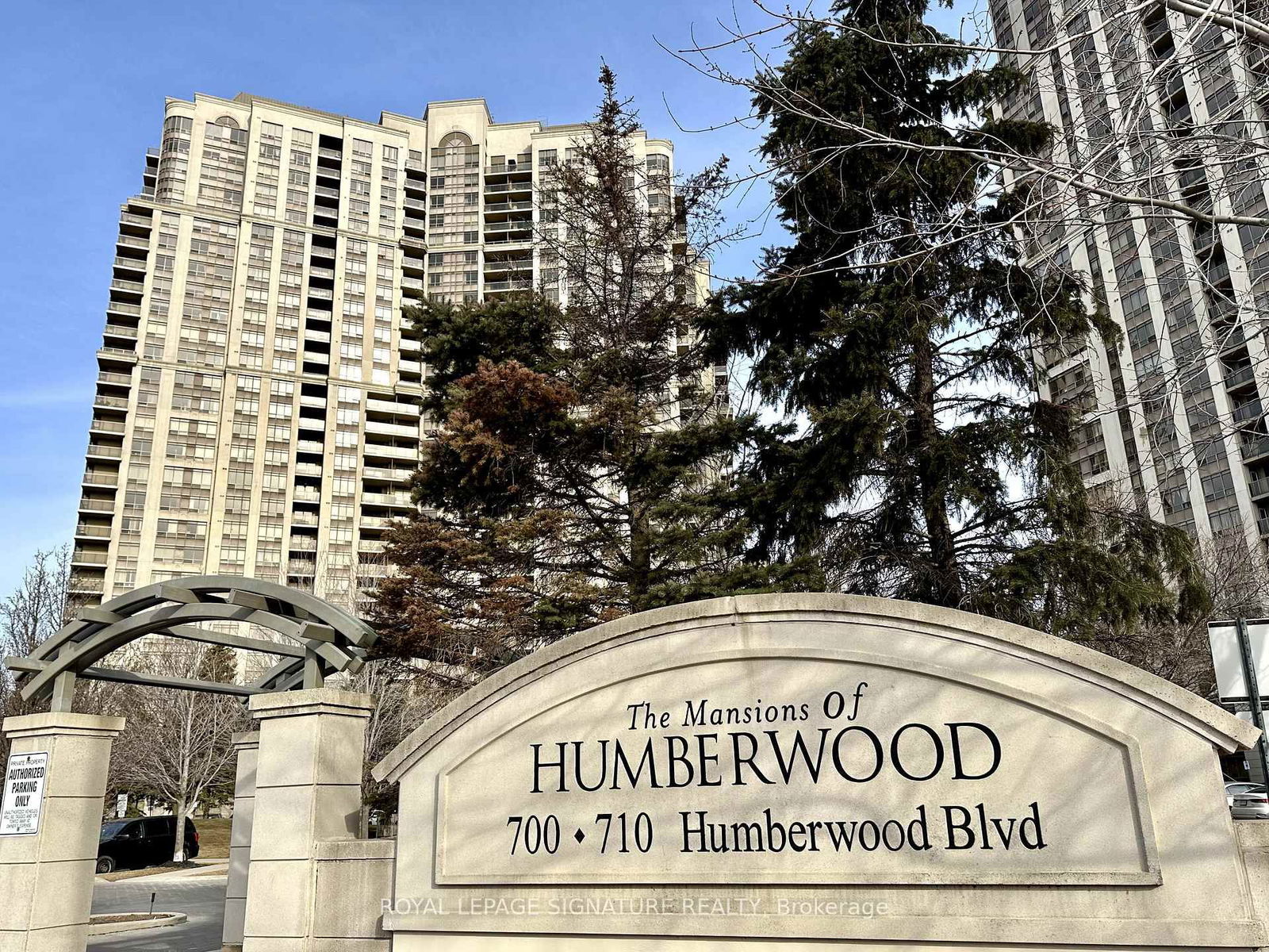 700 Humberwood Blvd, unit 822 for rent