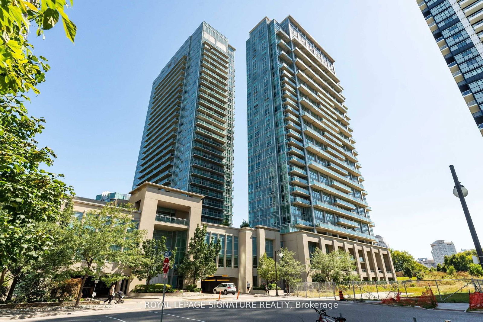 California Condos, Etobicoke, Toronto