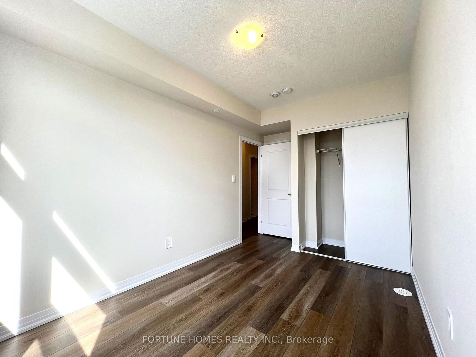 1577 Rose Way, unit 114 for rent