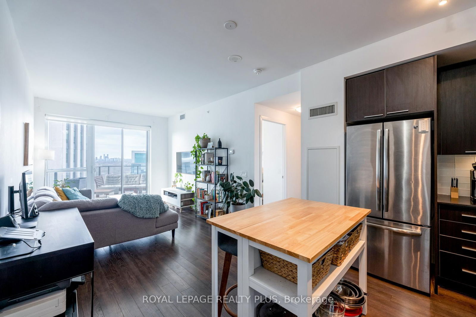 10 Park Lawn Rd, unit 3105 for rent