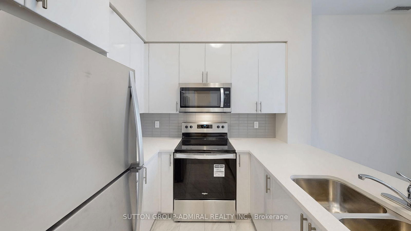 349 Rathburn Rd W, unit 107 for sale