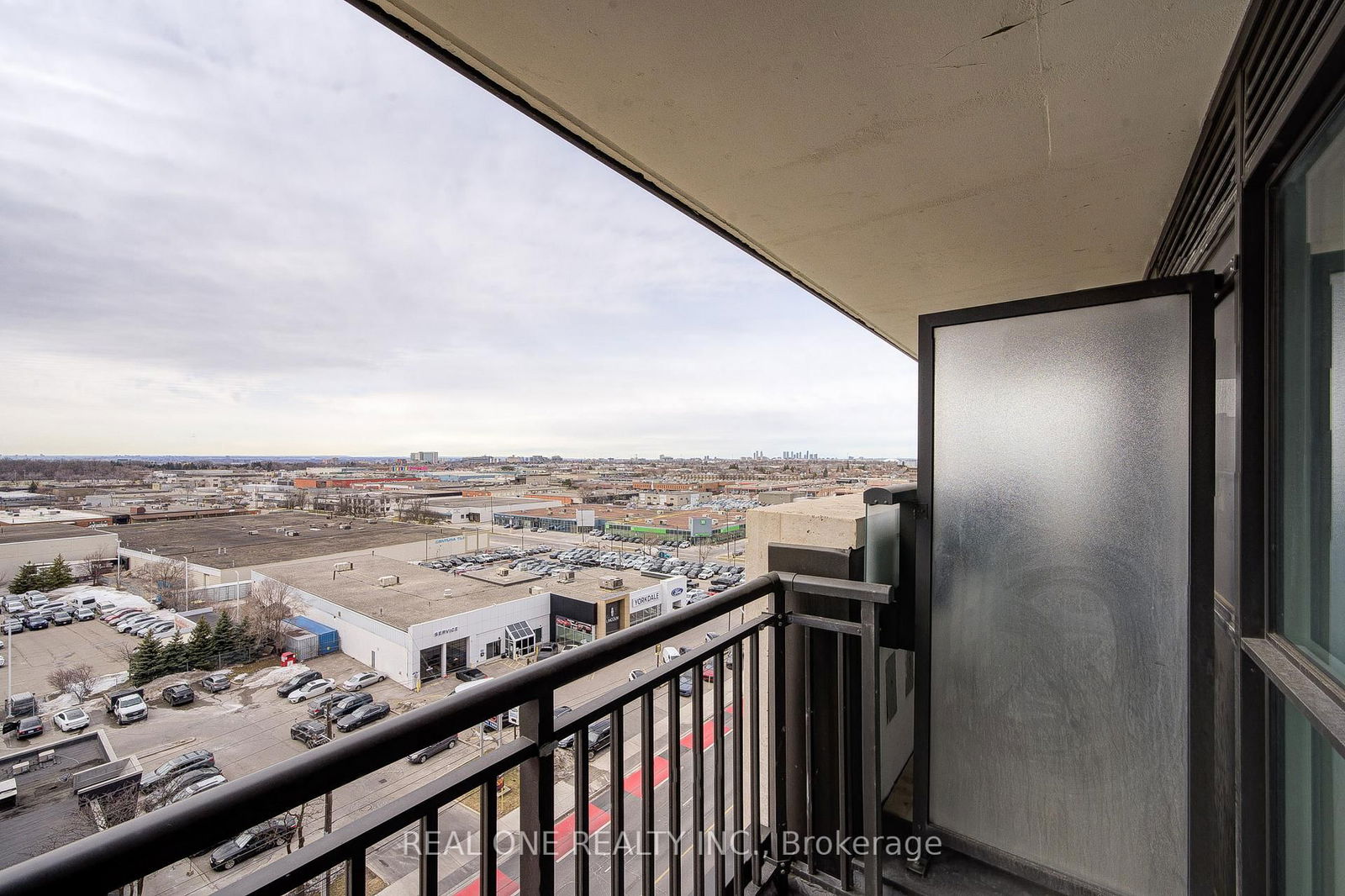 3091 Dufferin St, unit 901 for sale