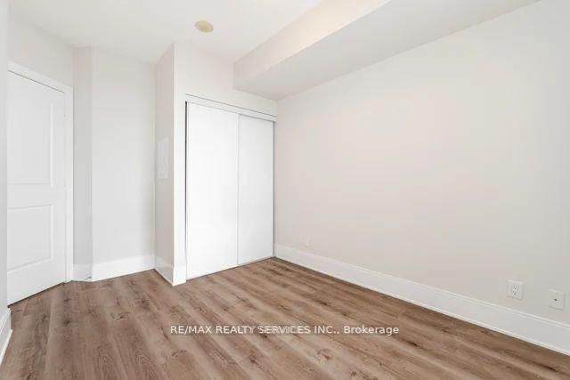 330 Burnhamthorpe Rd W, unit 2902 for rent