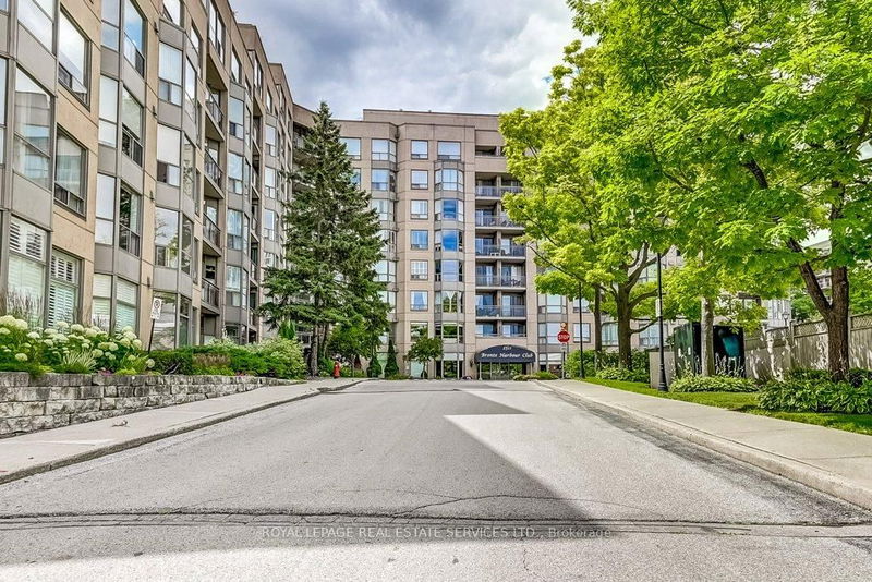 2511 Lakeshore Rd W, unit 415 for sale