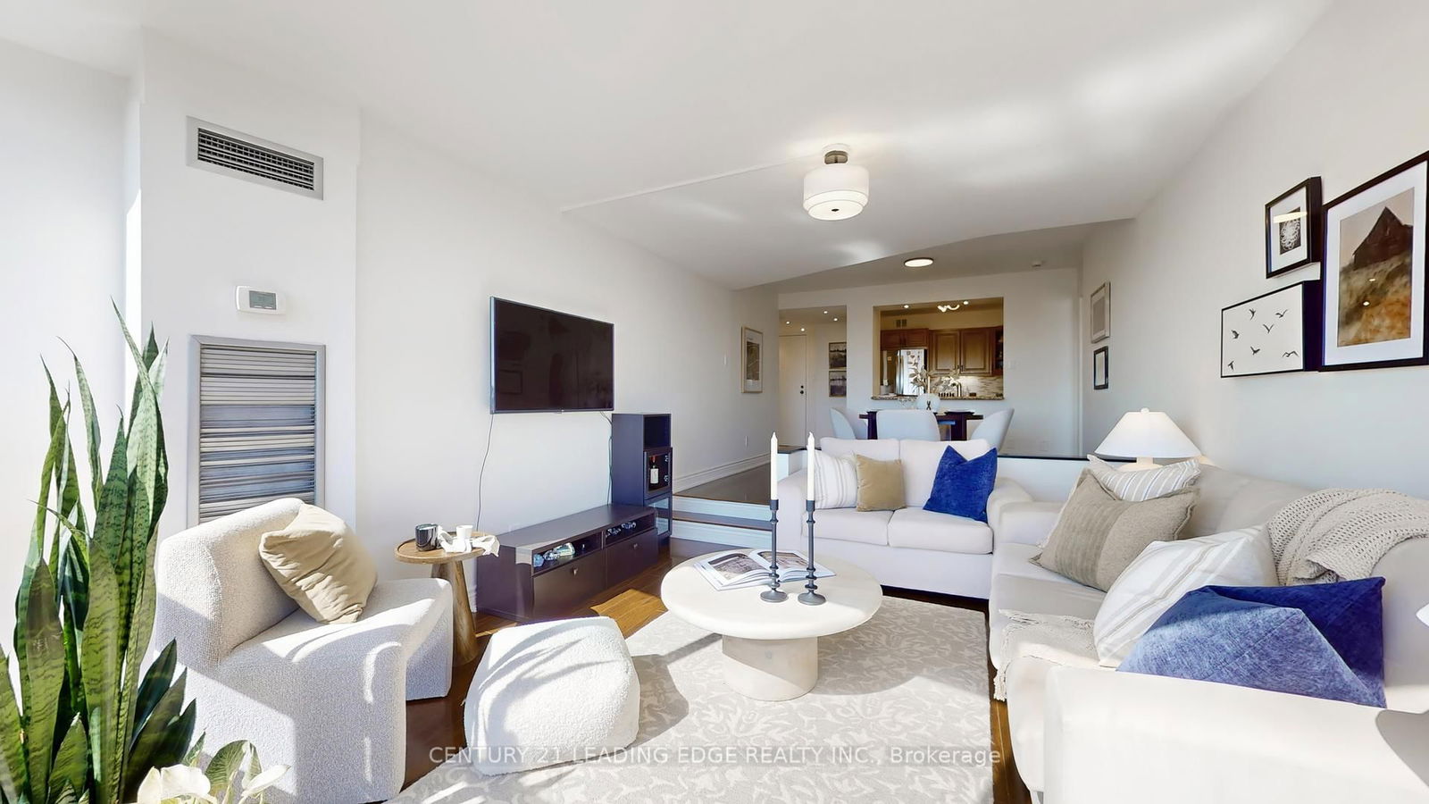 50 EGLINTON Ave W, unit 909 for sale