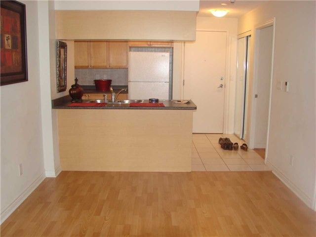 3888 Duke Of York Blvd, unit 2522 for rent