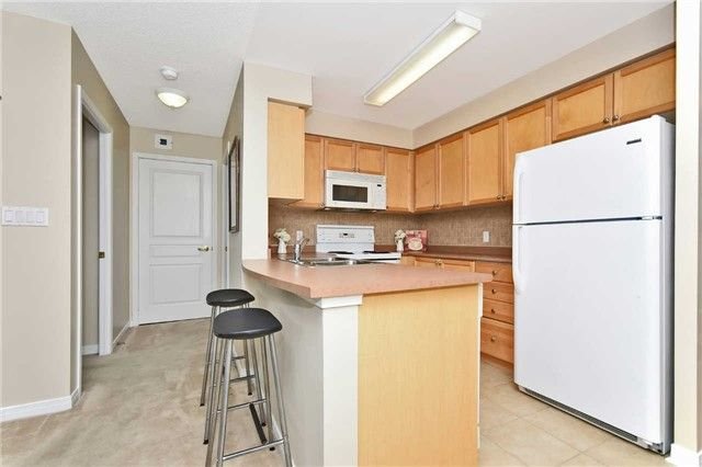 4879 Kimbermount Ave, unit 211 for sale - image #3