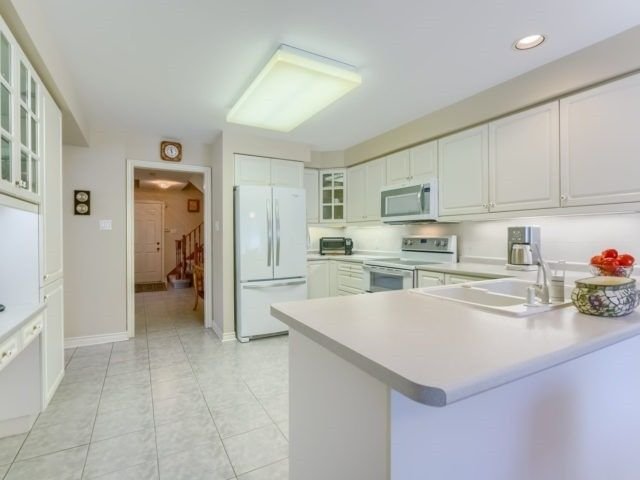 1905 Broad Hollow Gate, unit 17 for sale - image #8