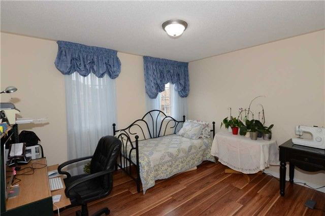 31 Beresford Cres for sale  - image #6