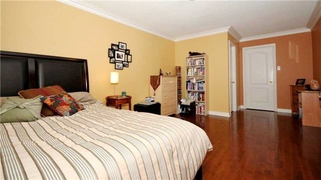 1905 Broad Hollow Gate, unit 23 for sale - image #3