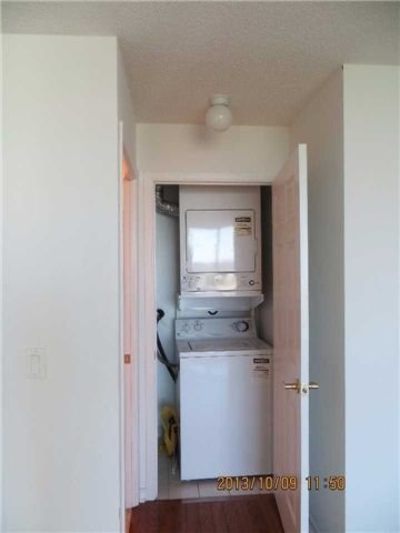 4889 Kimbermount Ave, unit 903 for rent - image #6