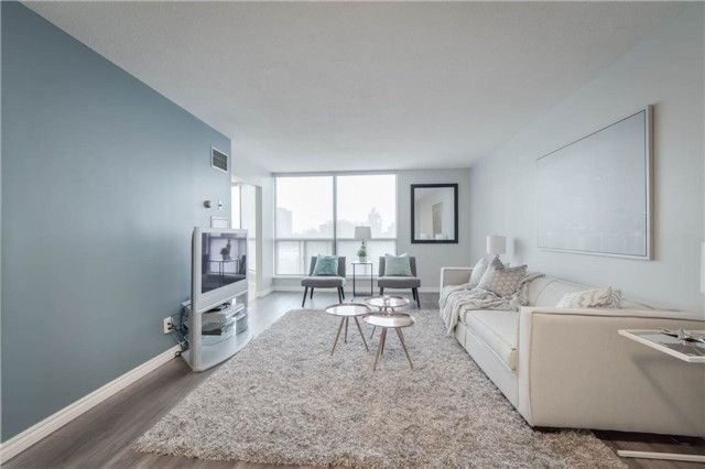 1111 Bough Beeches Blvd, unit 504 for sale - image #2