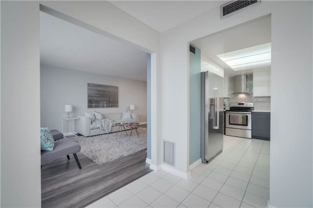 1111 Bough Beeches Blvd, unit 504 for sale - image #5