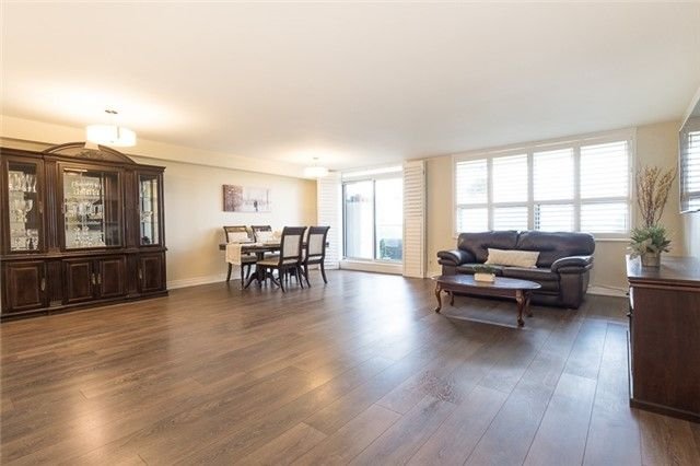 511 The West Mall, unit 1807 for sale - image #5