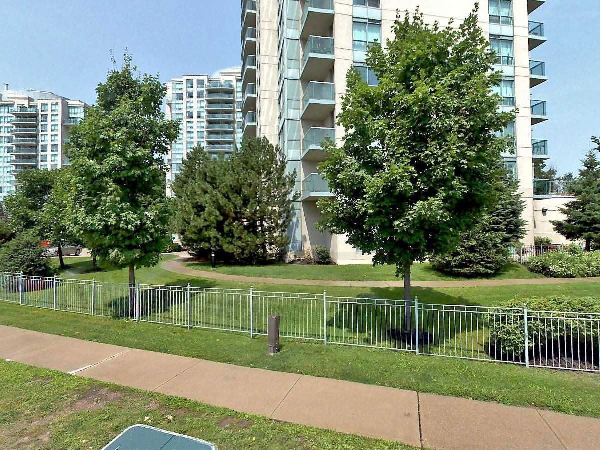 2565 Erin Centre Blvd, unit 806 for rent - image #1