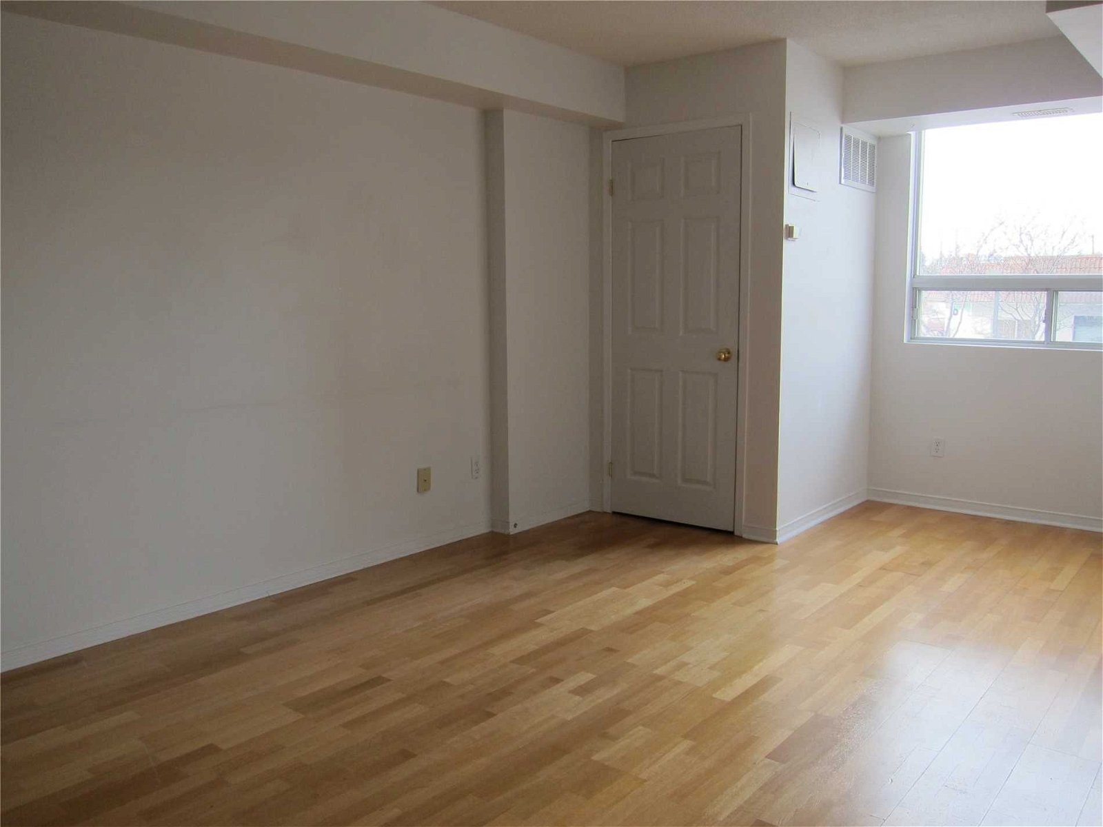 32 Tannery St, unit 208 for rent - image #2