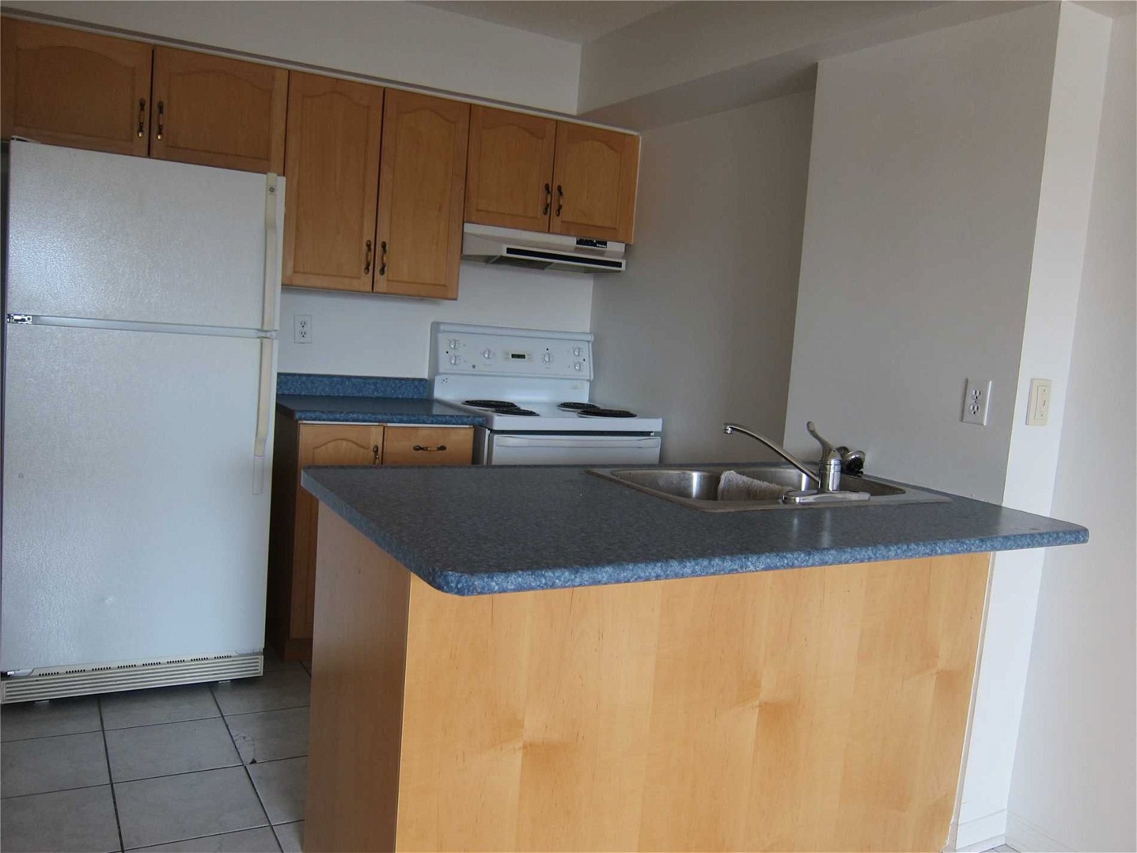 32 Tannery St, unit 208 for rent - image #4