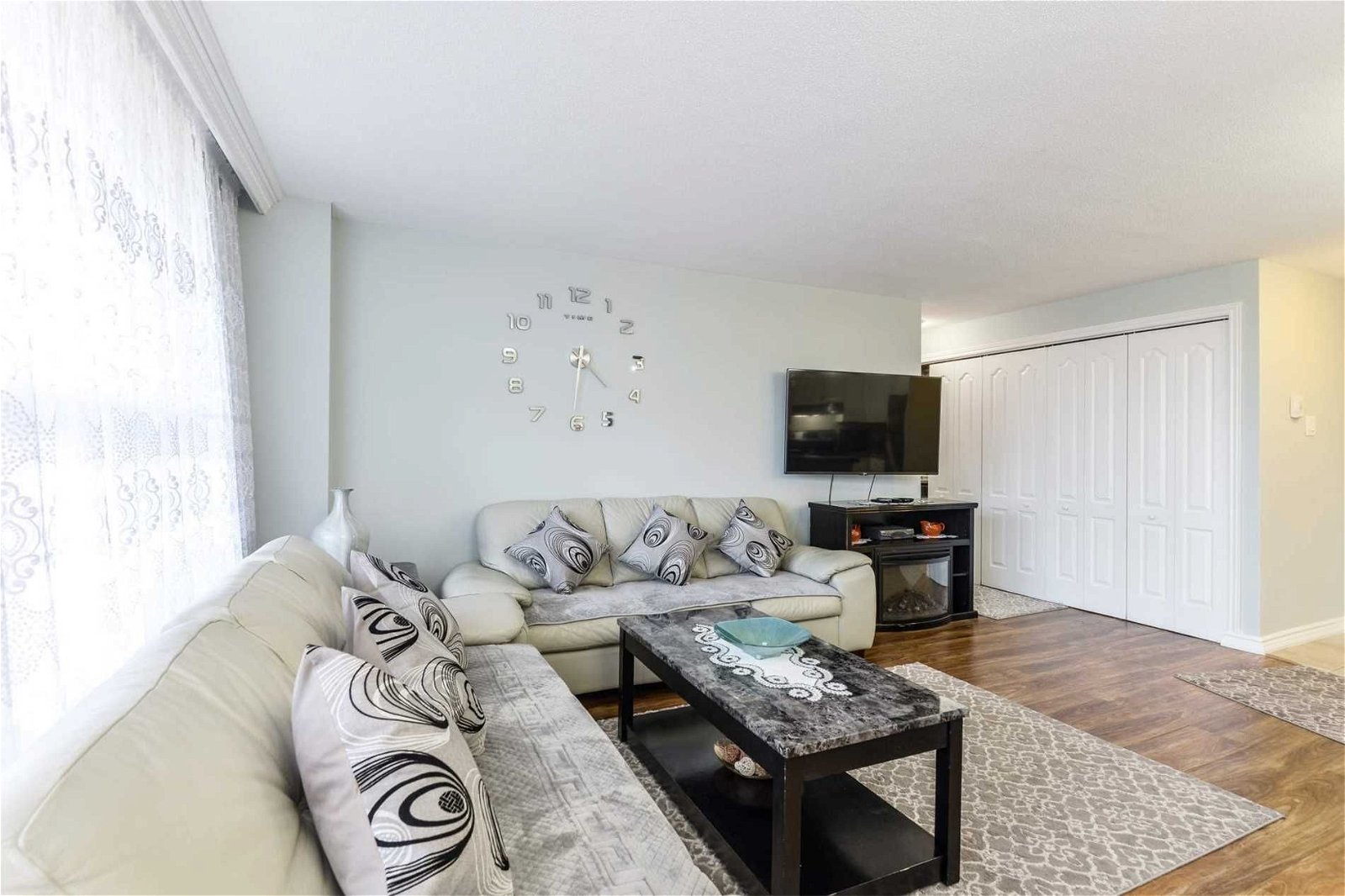 3120 Kirwin Ave, unit 302 for sale - image #7