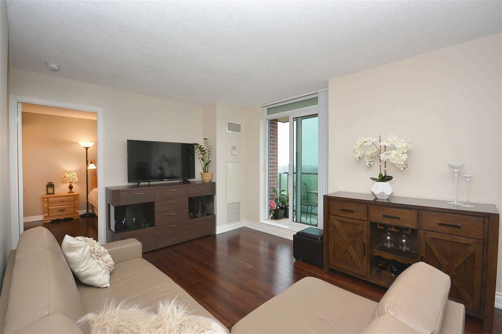4879 Kimbermount Ave, unit 508 for sale - image #6