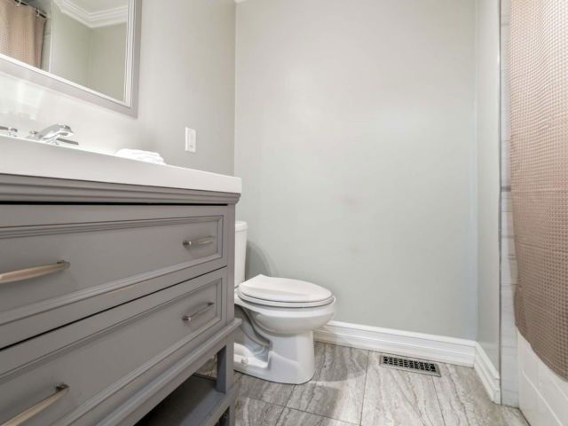 405 Hyacinthe Blvd, unit 22 for sale - image #13