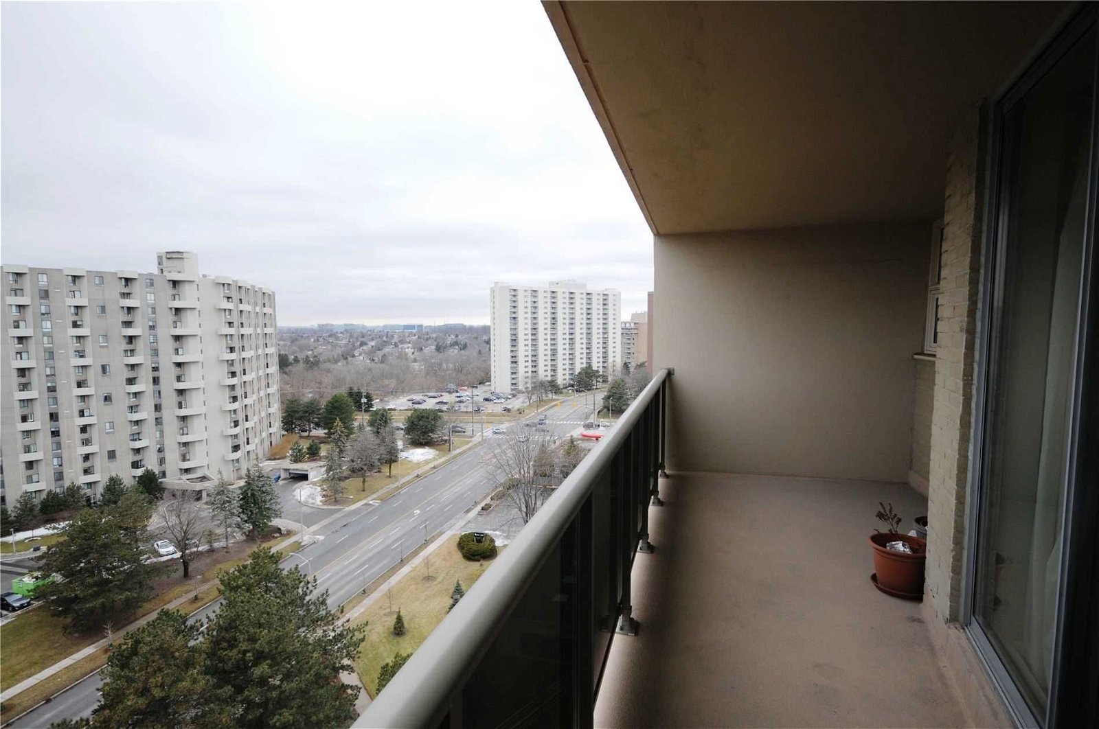 299 Mill Rd, unit 1402 for sale - image #15