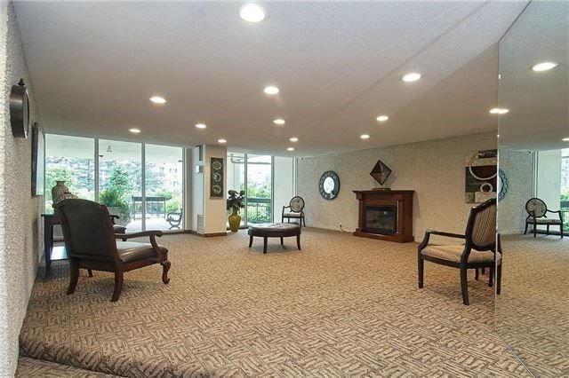 299 Mill Rd, unit 1402 for sale - image #17