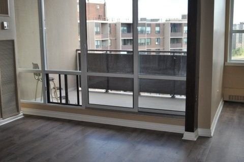 714 The West Mall, unit Ph 2003 for rent - image #4