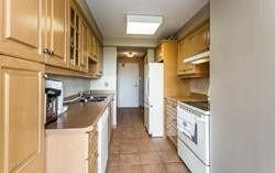330 Rathburn Rd W, unit 905 for rent - image #8