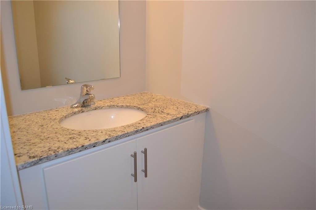 4040 Upper Middle Rd, unit 112 for rent - image #9