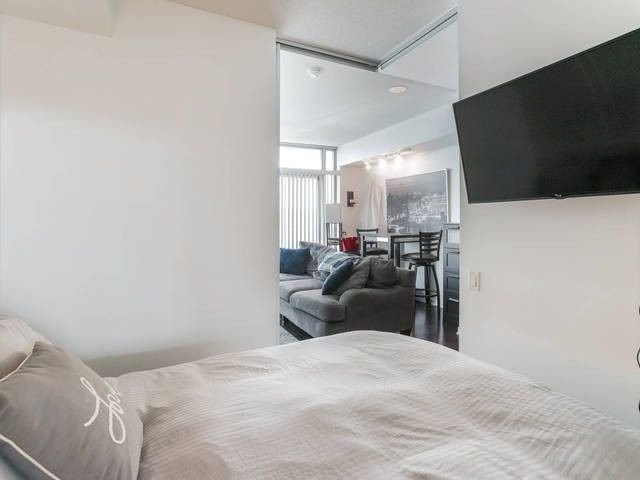 103 The Queensway Ave, unit 411 for rent - image #15