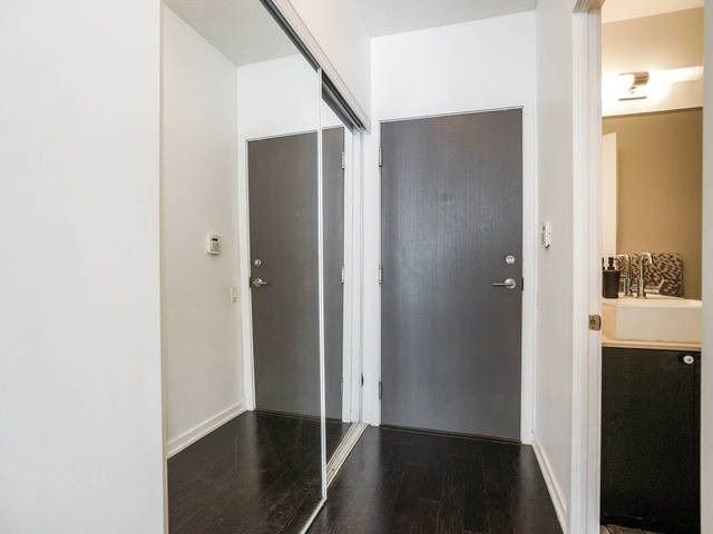 103 The Queensway Ave, unit 411 for rent - image #5