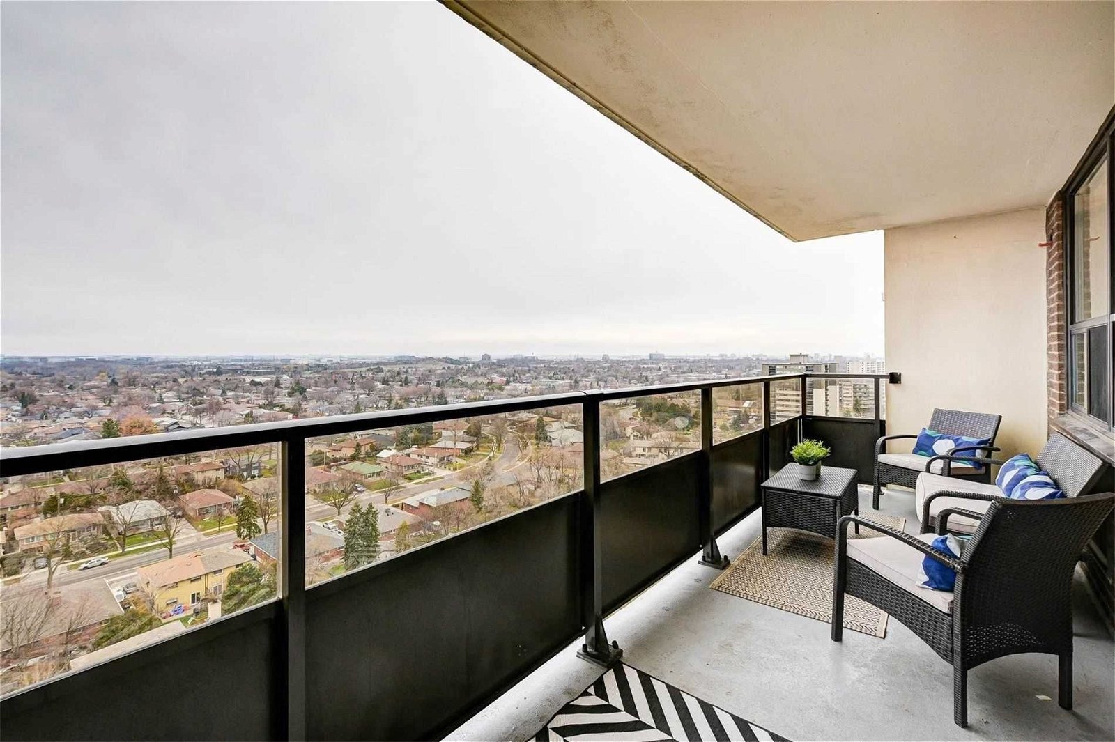 511 The West Mall, unit 1809 for sale - image #13