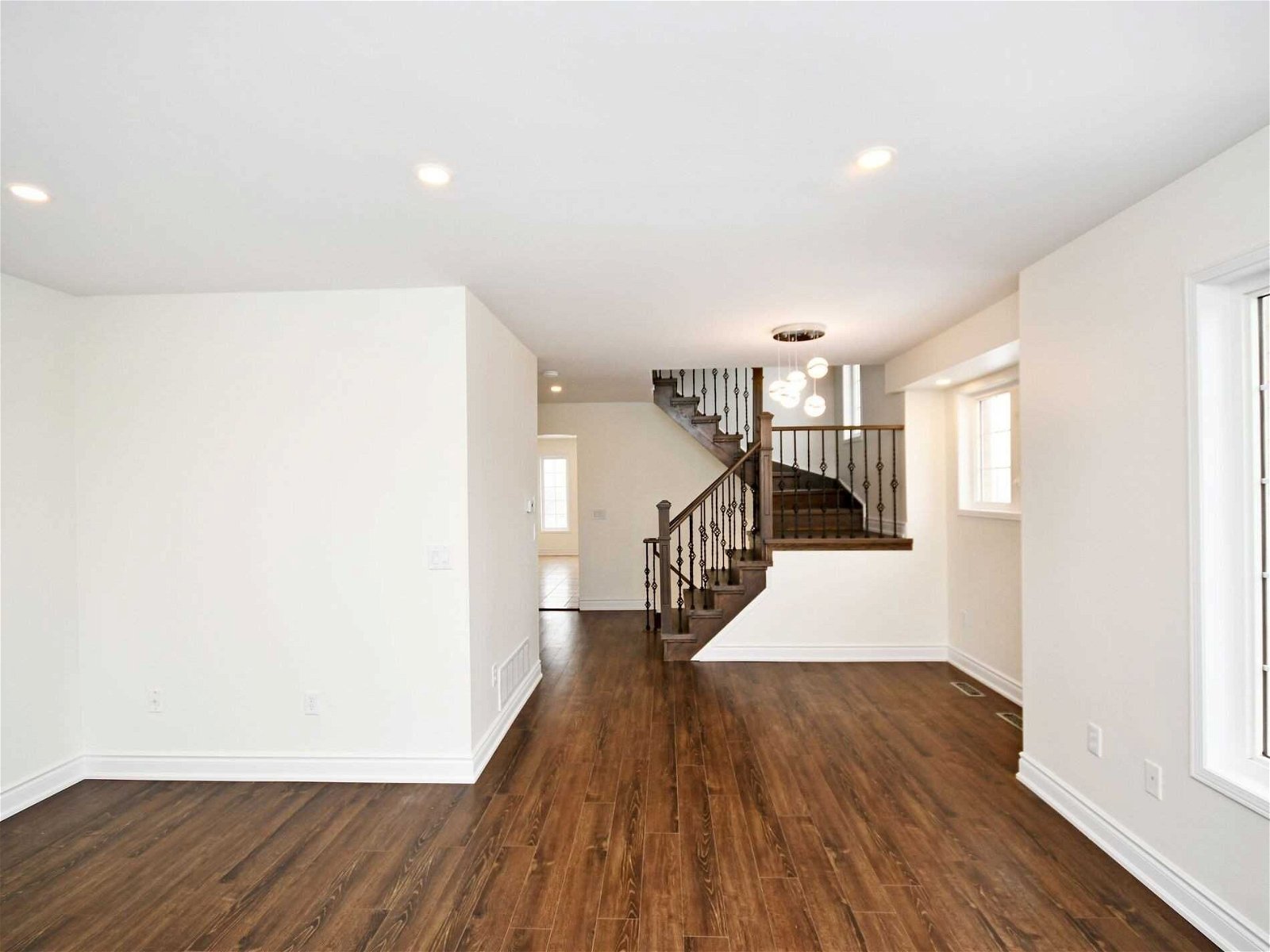5055 Heatherleigh Ave, unit 92 for sale - image #14