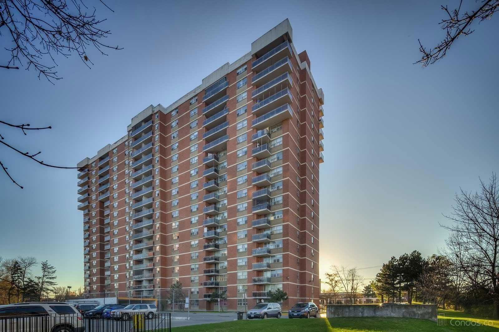 2645 Kipling Ave, unit 101 for sale