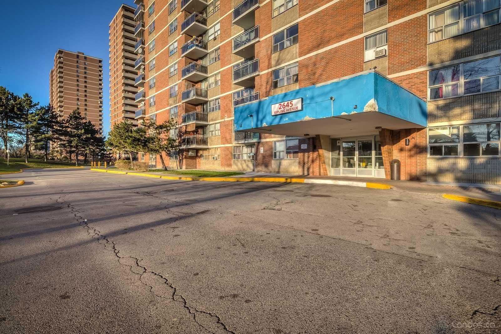 2645 Kipling Ave, unit 101 for sale