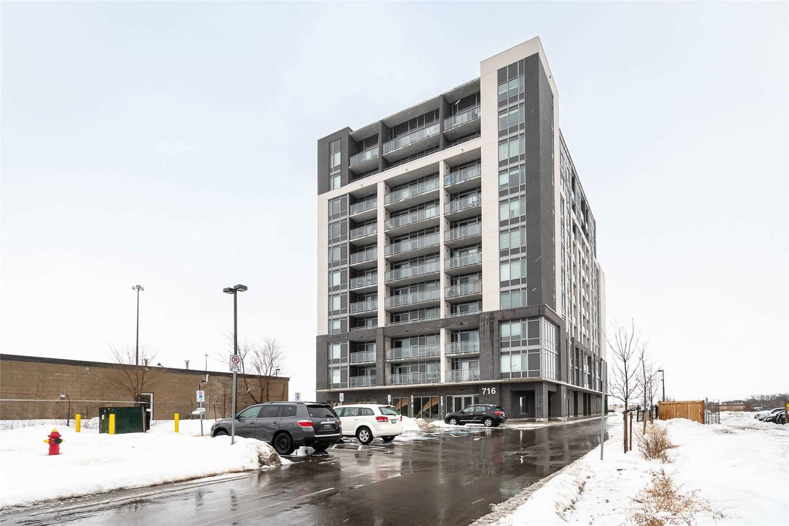 716 Main St E, unit 410 for sale - image #1