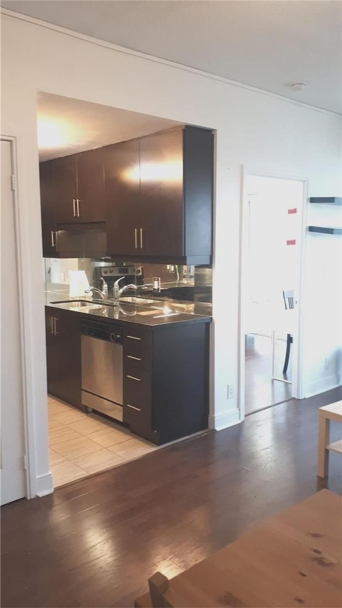 60 Absolute Ave N, unit 3107 for rent - image #8