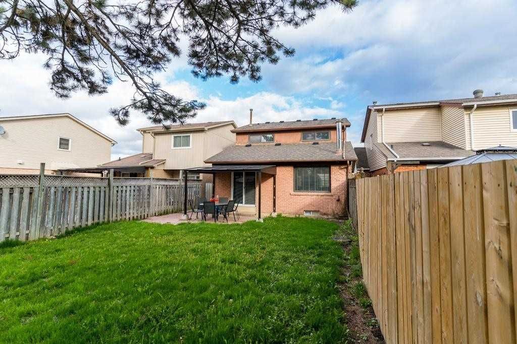 60 Cowan Rd for sale 